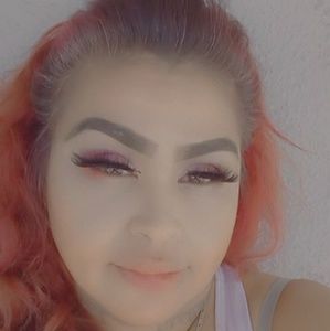 Meet your Posher, Eva